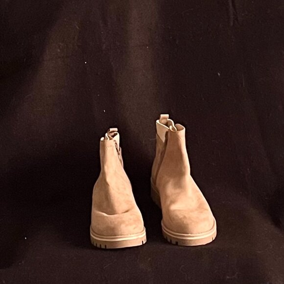 Sole Society Tan Suede Ankle Boots w/Zipper - Picture 10 of 11